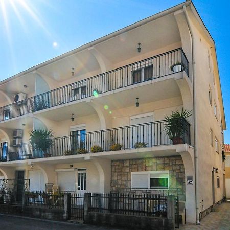 Apartmani Franovic 티바트 외부 사진