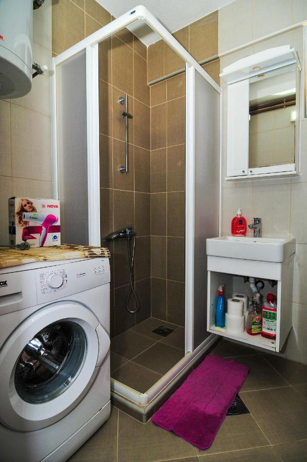 Apartmani Franovic 티바트 외부 사진